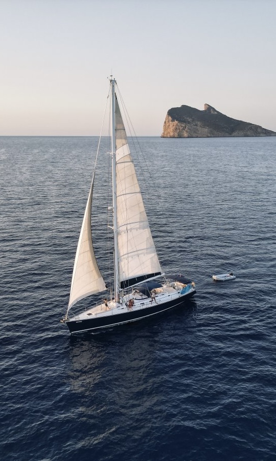 Velero de lujo en Ibiza